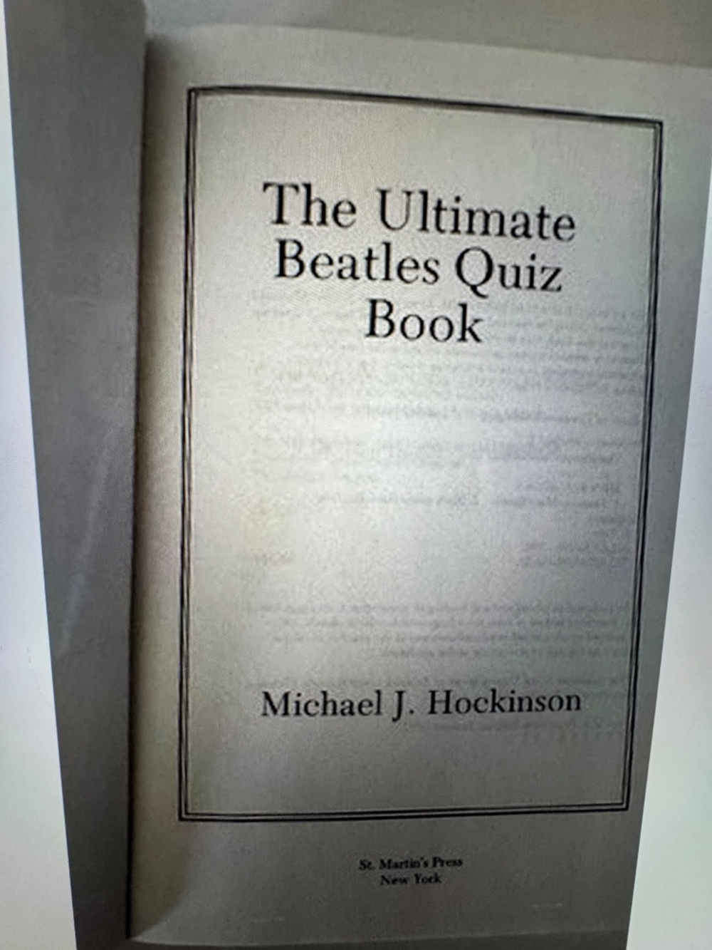 The Ultimate BEATLES Quiz Book - Picture 2 of 6